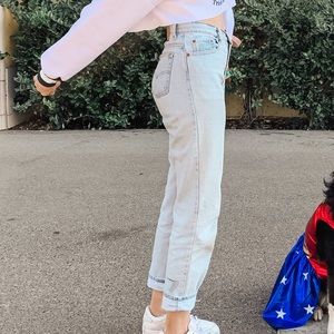vintage levi straight leg mom jeans